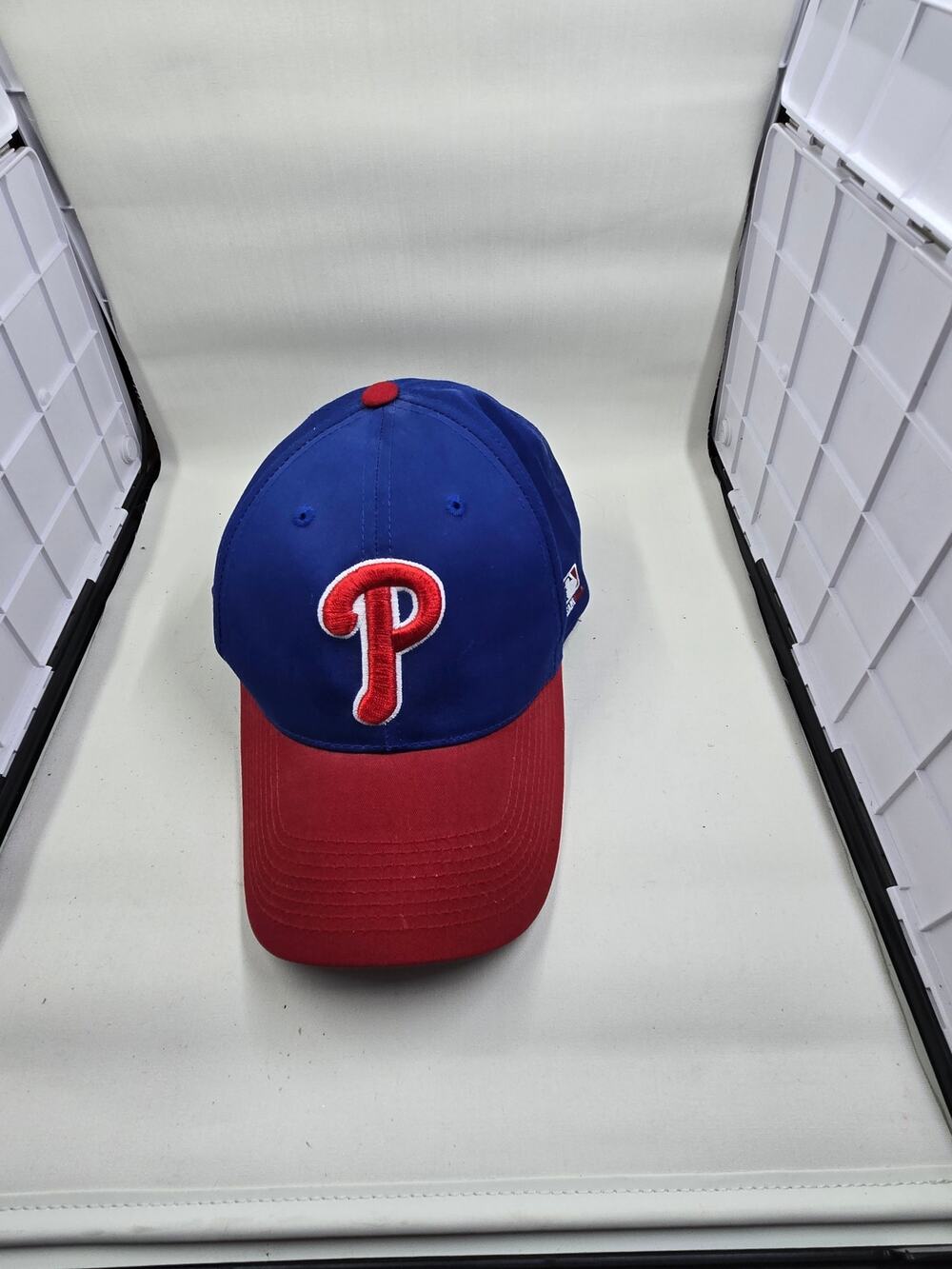 Vintage Team MLB Outdoor Cap Philadelphia Phillies Two Tone Baseball Hat